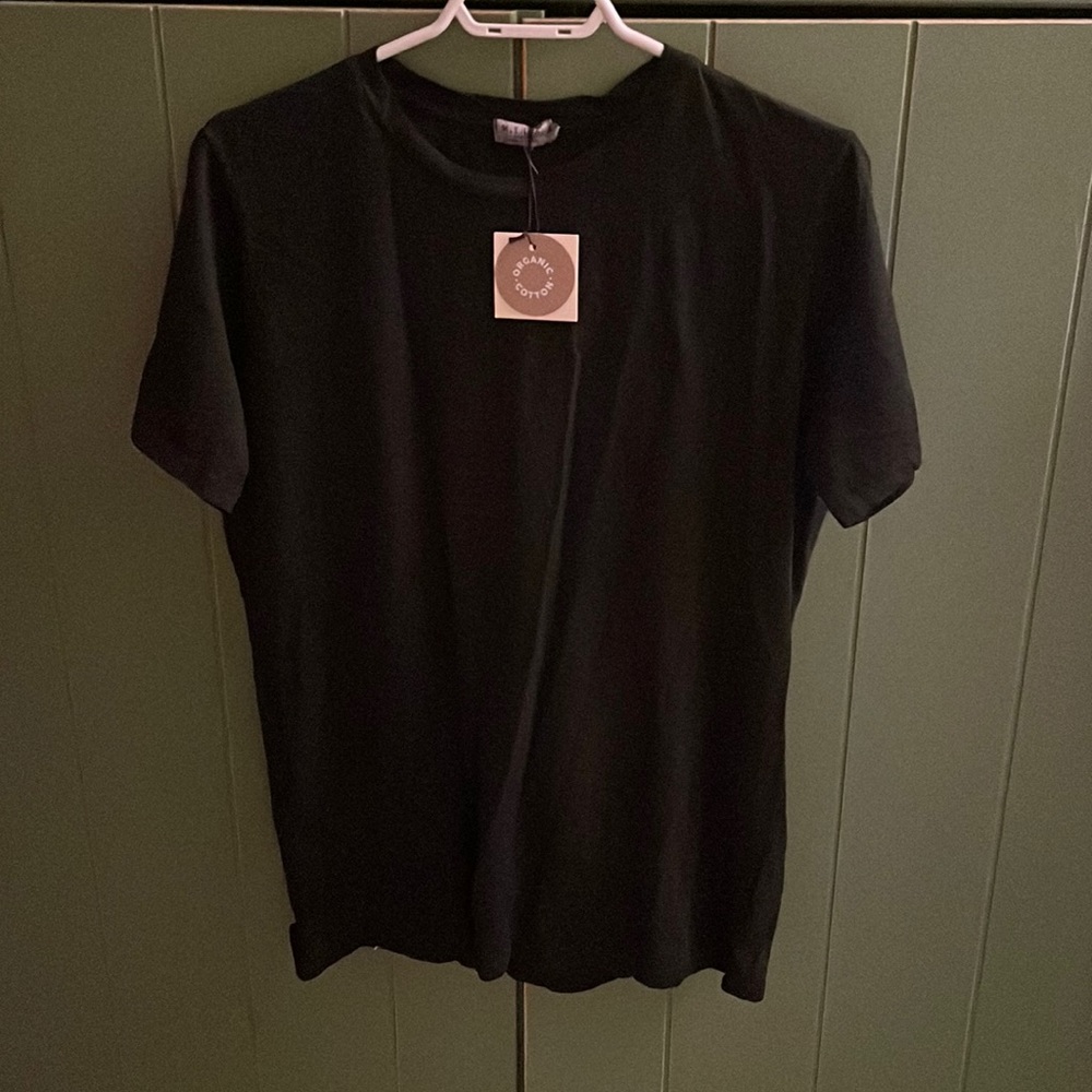 Black tee shirt top